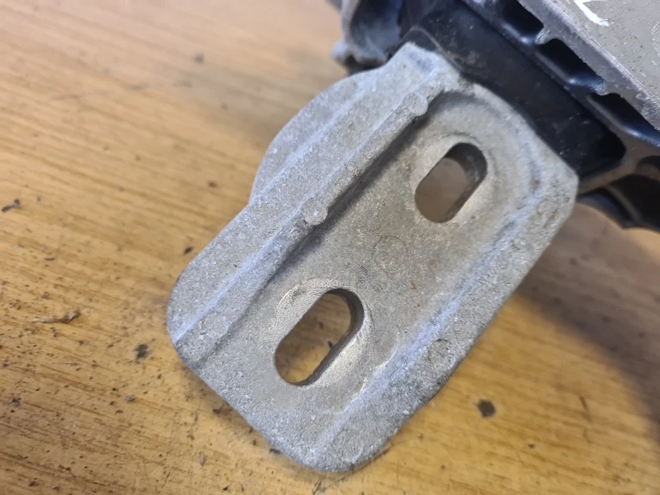 2024 PEUGEOT 208 MK2 FL 1.2 PETROL HNE / EB2ADTD GEARBOX MOUNT LEFT ASF1097900 - Image 2 of 4