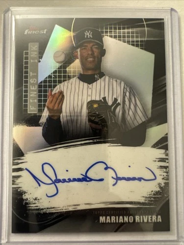 2026 Topps Finest Mariano Rivera Base (RAW)