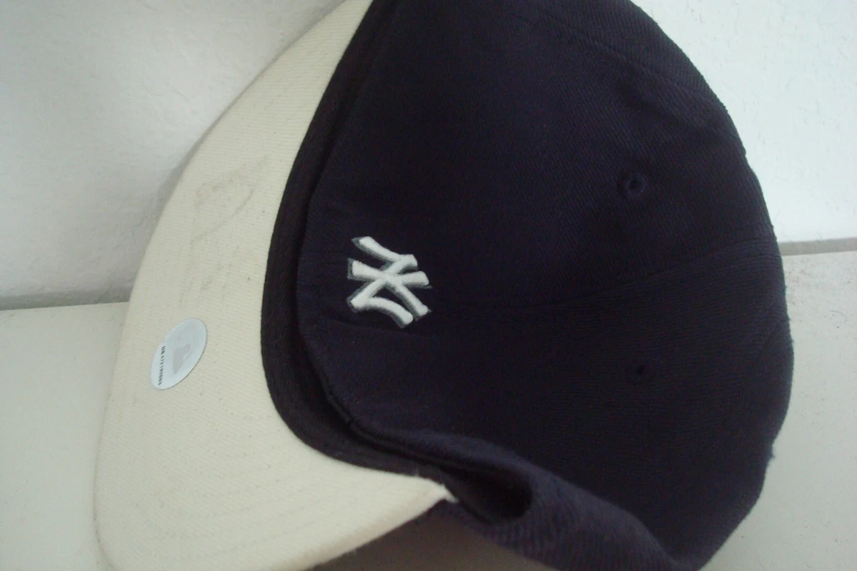 NEW YORK YANKEES new era FITTED 7 1/4 DEADSTOCK HAT CAP VINTAGE B5