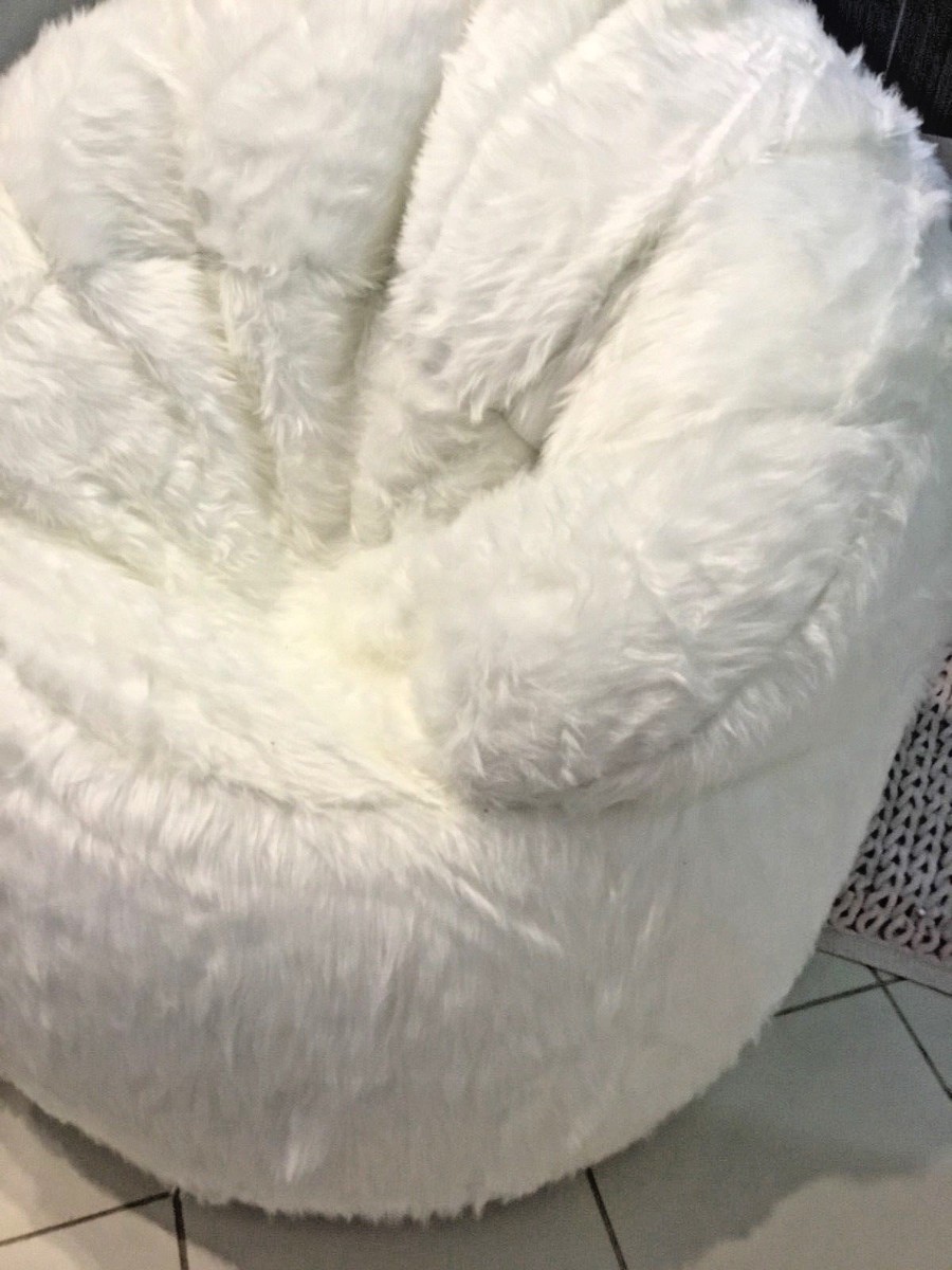 WHITE FAUX FUR BEAN BAG SOFA MEASURES 81x71x63cm ADULTS, KIDS BEAN