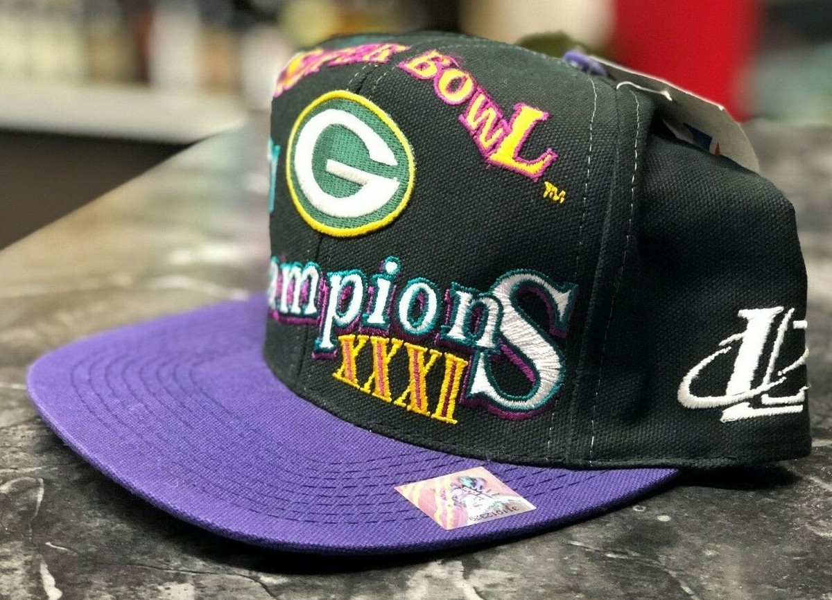 LOGO ATHLETIC Green Bay Packers Super Bowl Champions XXXI 31 LOGO ATHLETIC Green Bay Packers Super Bowl Champions XXXI 31