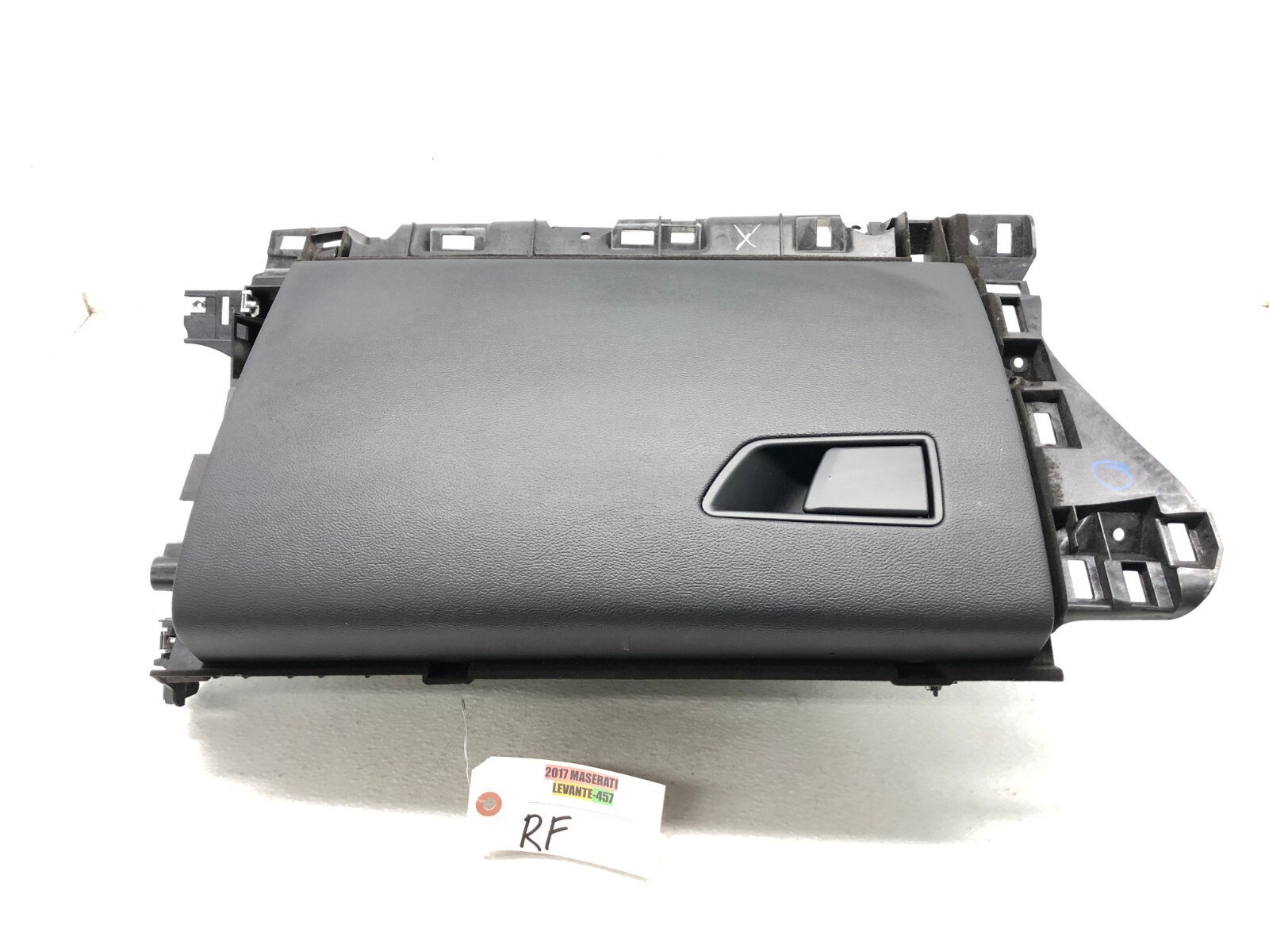 2017-2020 MASERATI LEVANTE RIGHT PASS FRONT GLOVE BOX STORAGE COMPARTMENT OEM