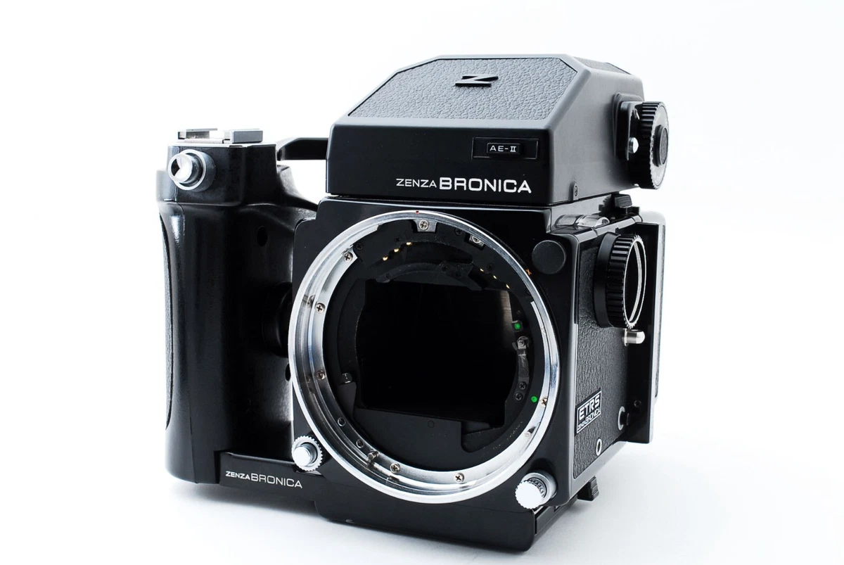 TESTED!! [MINT w/ Grip] Zenza Bronica ETRS w/AE II Finder 120 Film Back /  JAPAN