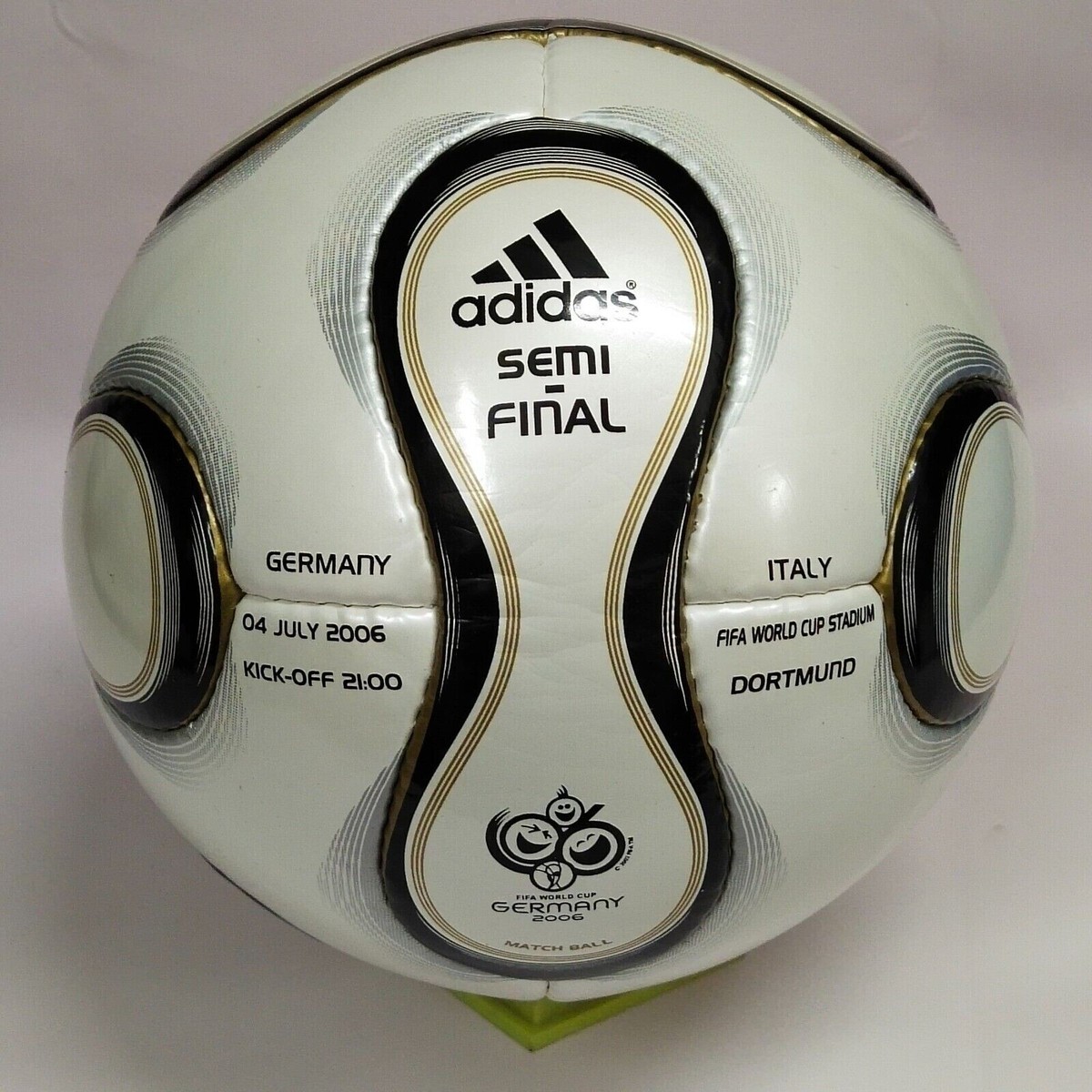  TEAMGEIST 2006年 ドイツワールドカップ公式球 Adidas Teamgeist 2006 Semi Final FIFA World Cup Soccer ball
