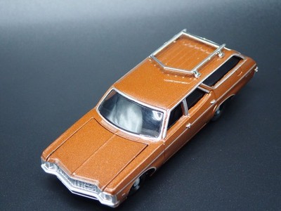 Modellino 1970 Chevy Kingswood Station Wagon Scala 1:64, Pressofuso Color Rame Edizione Limitata - Foto 3