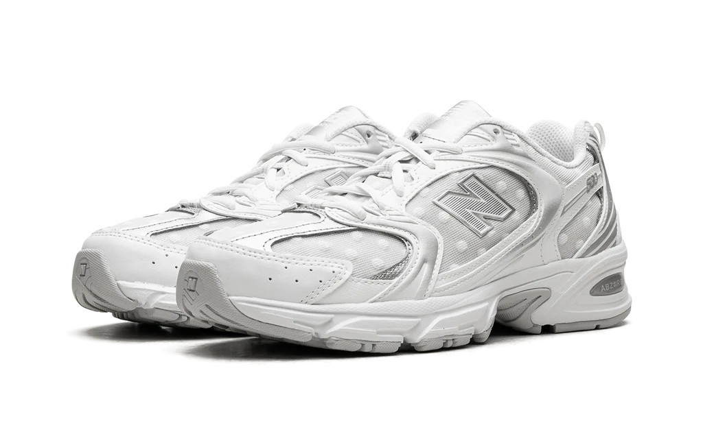 Size 7.5 - New Balance 530 White Silver Metallic Polka Dots for