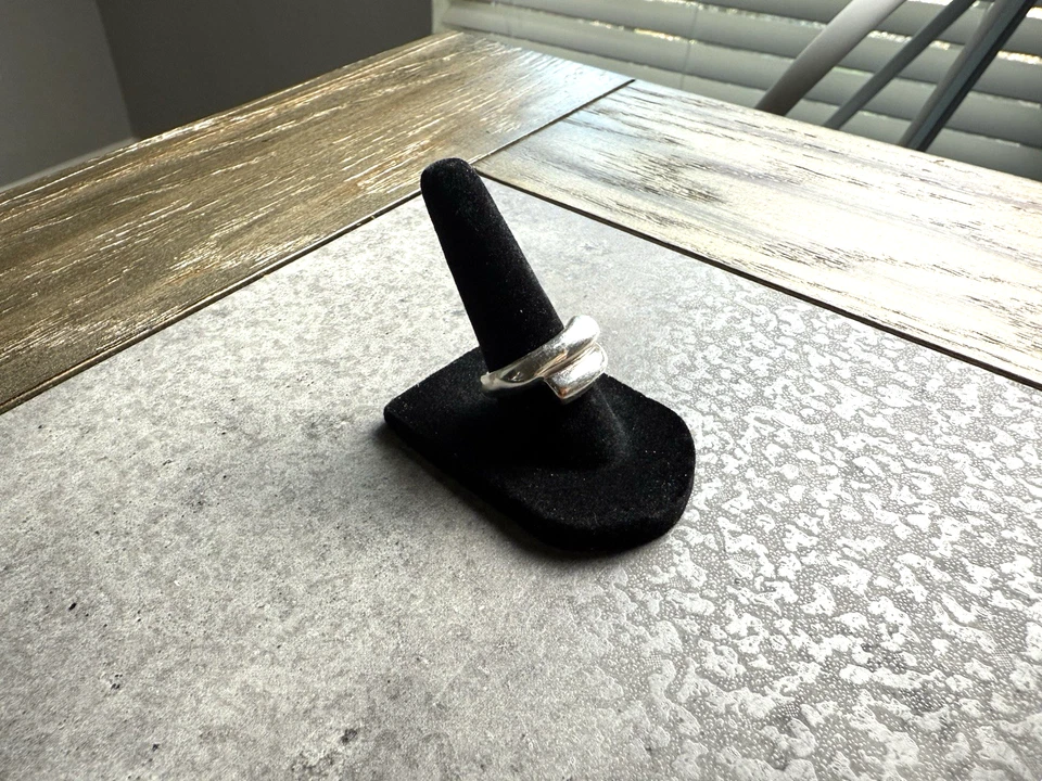 Anillo de plata con forma tubular UNO De 50 patas cruzadas talla 7 Foto 4 de 4