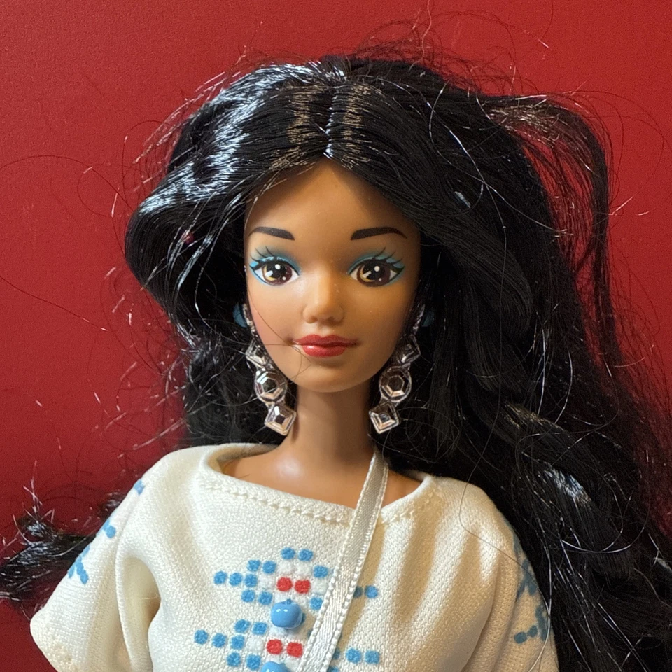 Barbie nativa americana edición especial 1993 Foto 2 de 4