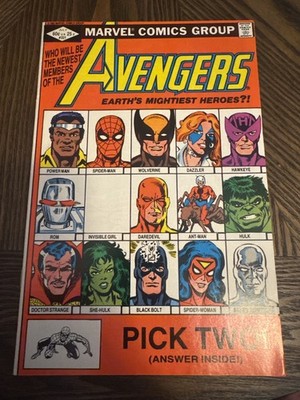 AVENGERS #221 NM, Hawkeye & She-Hulk join, Marvel Comics 1982