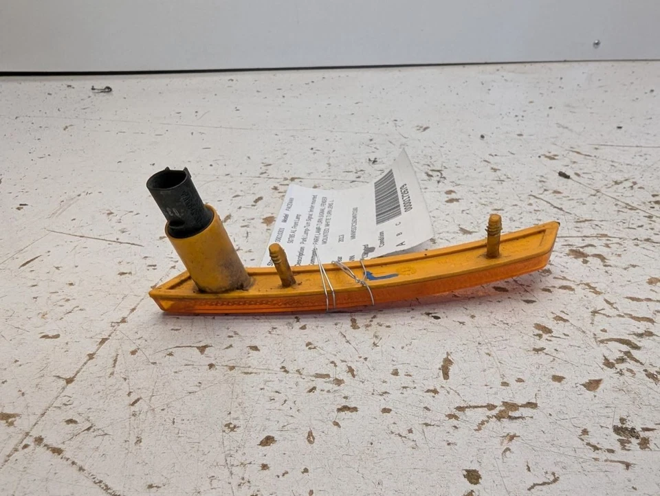 Driver Corner/Park Light Park Lamp-turn Signal Fits 11-16 COUNTRYMAN 782568 - Image 3 of 4