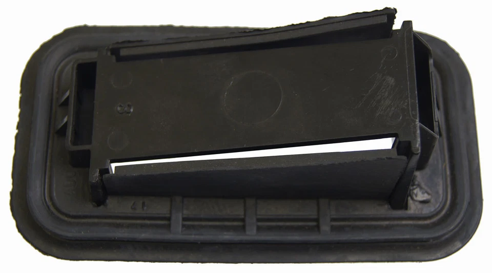 Hummer H2 SUT 2005-2009 cama piso enchufe de drenaje de agua cantidad 2 nuevo OEM 15126861 Foto 3 de 4