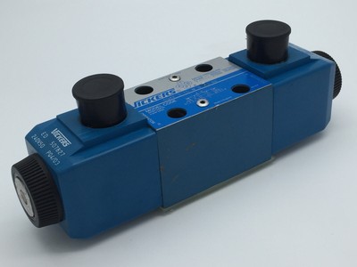 VICKERS DG4V-3-7C-M-U-ED-60 Directional Solenoid Pressure Valve ED 507827 240V50