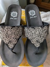 YellowBox Joella Black Wedge Flip Flops Rose Embroidered Bling Size 7.5 New