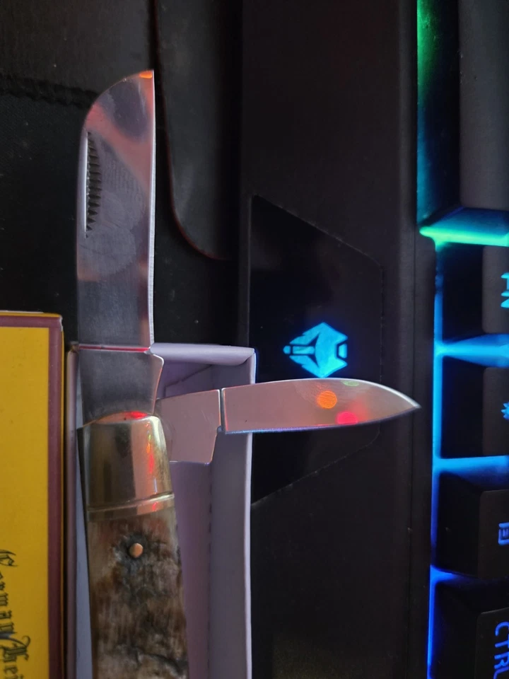 Faca de bolso German Creek 4 lâminas Congresso aço 440 - Imagem 4 de 4