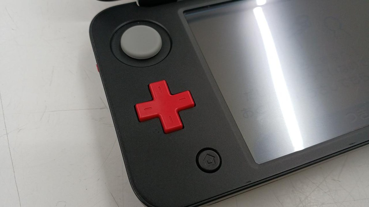 NINTENDO New Nintendo 2DS XL LL Mario Kart 7 RED BLACK console JAN