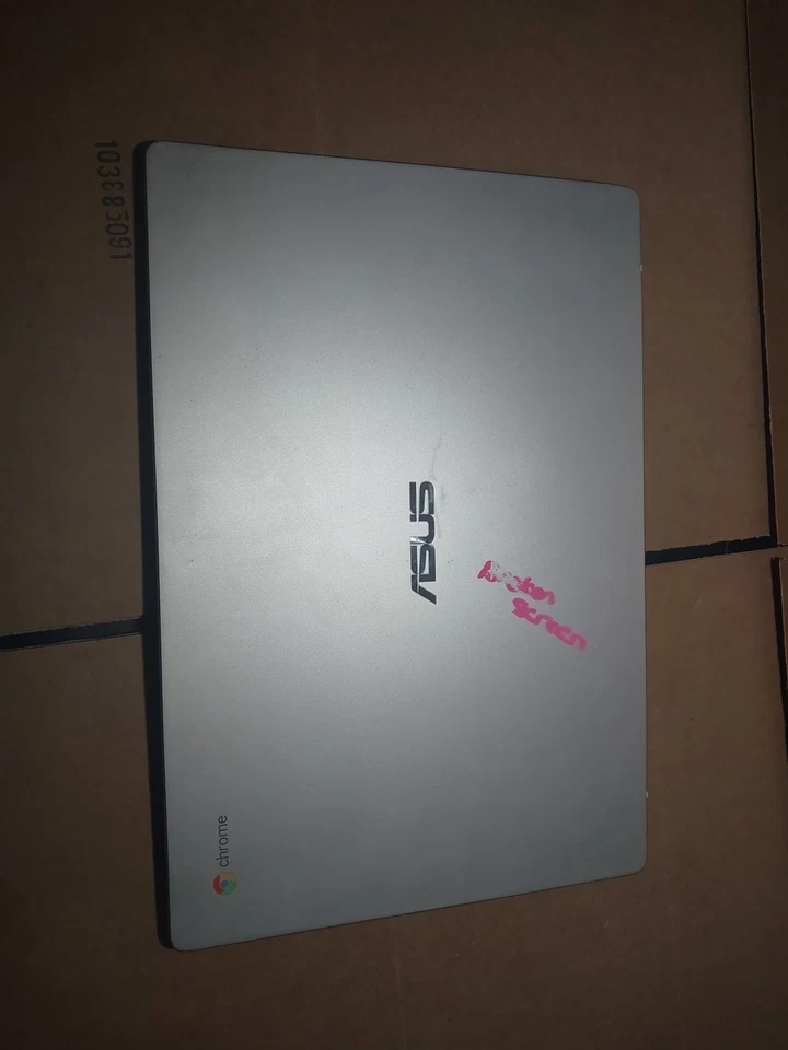 ASUS C523NA 1.1 GHz 15" 64GB EMMC 4GB RAM Intel Celeron N3350 Chromebook - Image 4 of 4