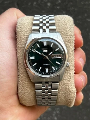 Vintage Seiko 5 7009 Automatic Day/Date Mens