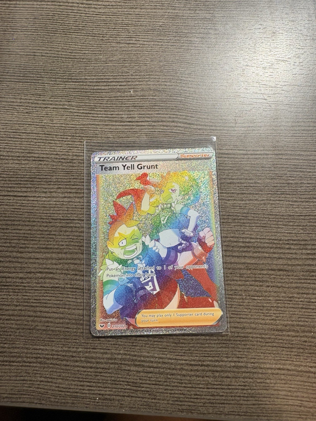 Team Yell Grunt 210/202 Secret Rare Pokemon Card Sword & Shield Base - Near Mint