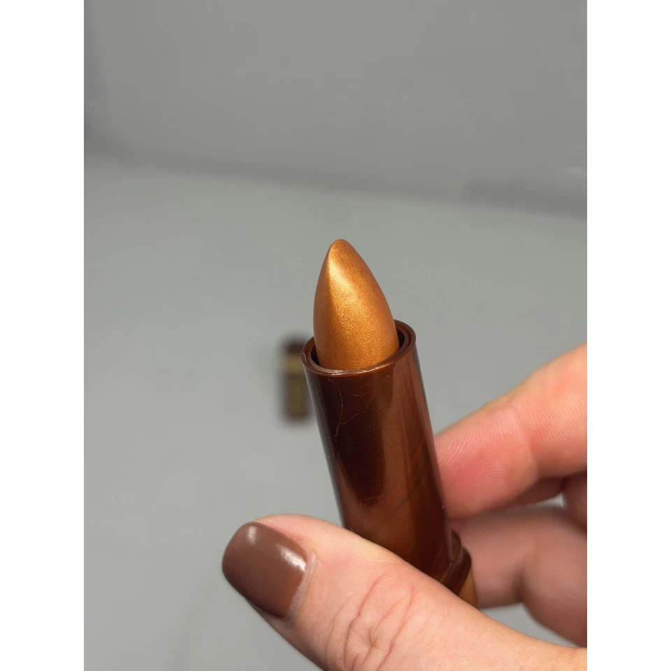 Lápiz labial Fashion Fair Confidence 8143A bronce metálico brillo larga duración Foto 3 de 4