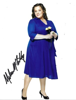 Melissa McCarthy Signed Mike Molly 10x8 Photo Australia