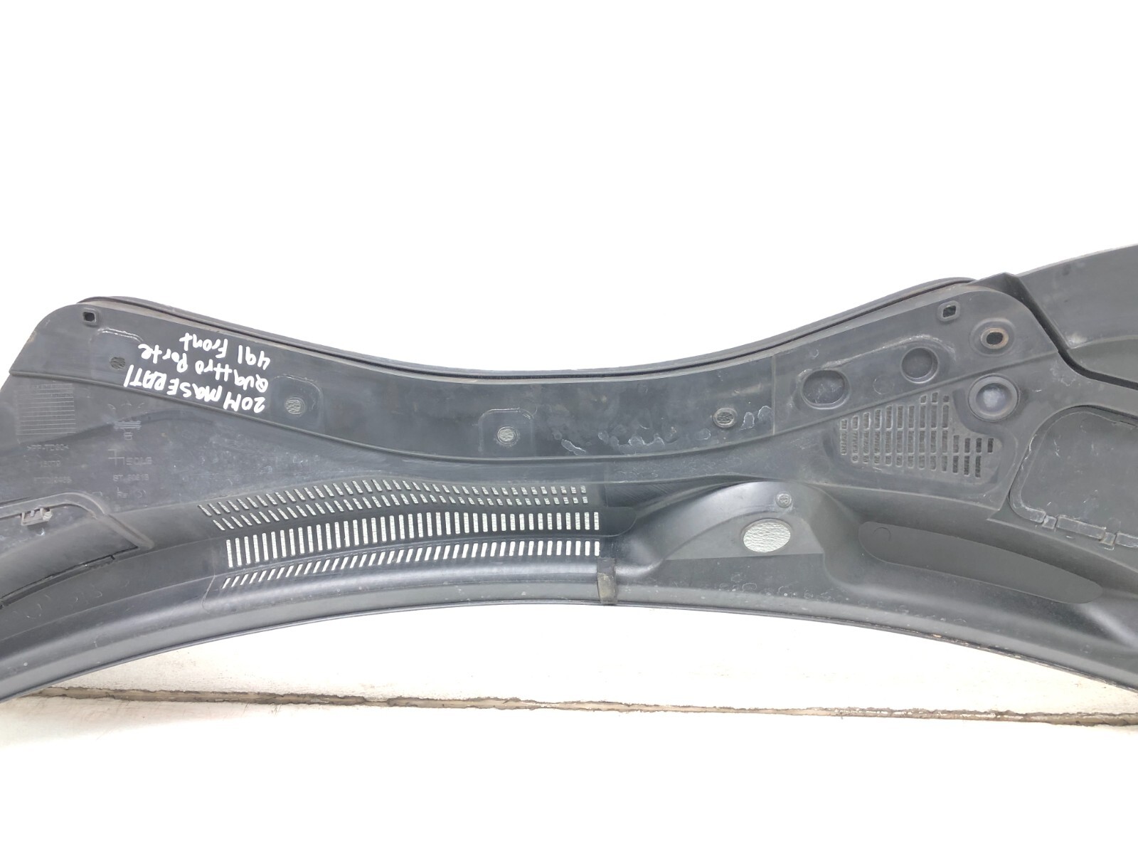 2014-2021 MASERATI QUATTROPORTE AWD FRONT WINDSHIELD COWL GRILLE COVER PANEL OEM