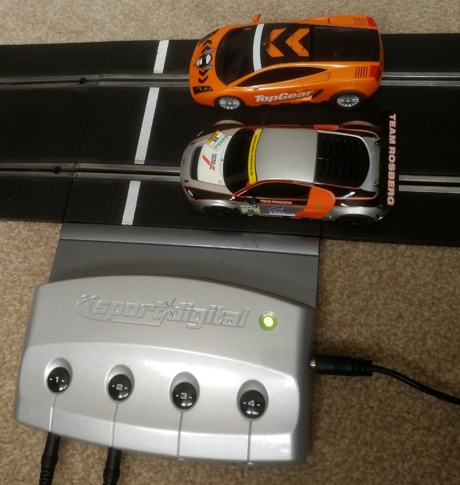 SCALEXTRIC DIGITAL 132 Slot Racing Set With Audi R8 LMS & Top Gear