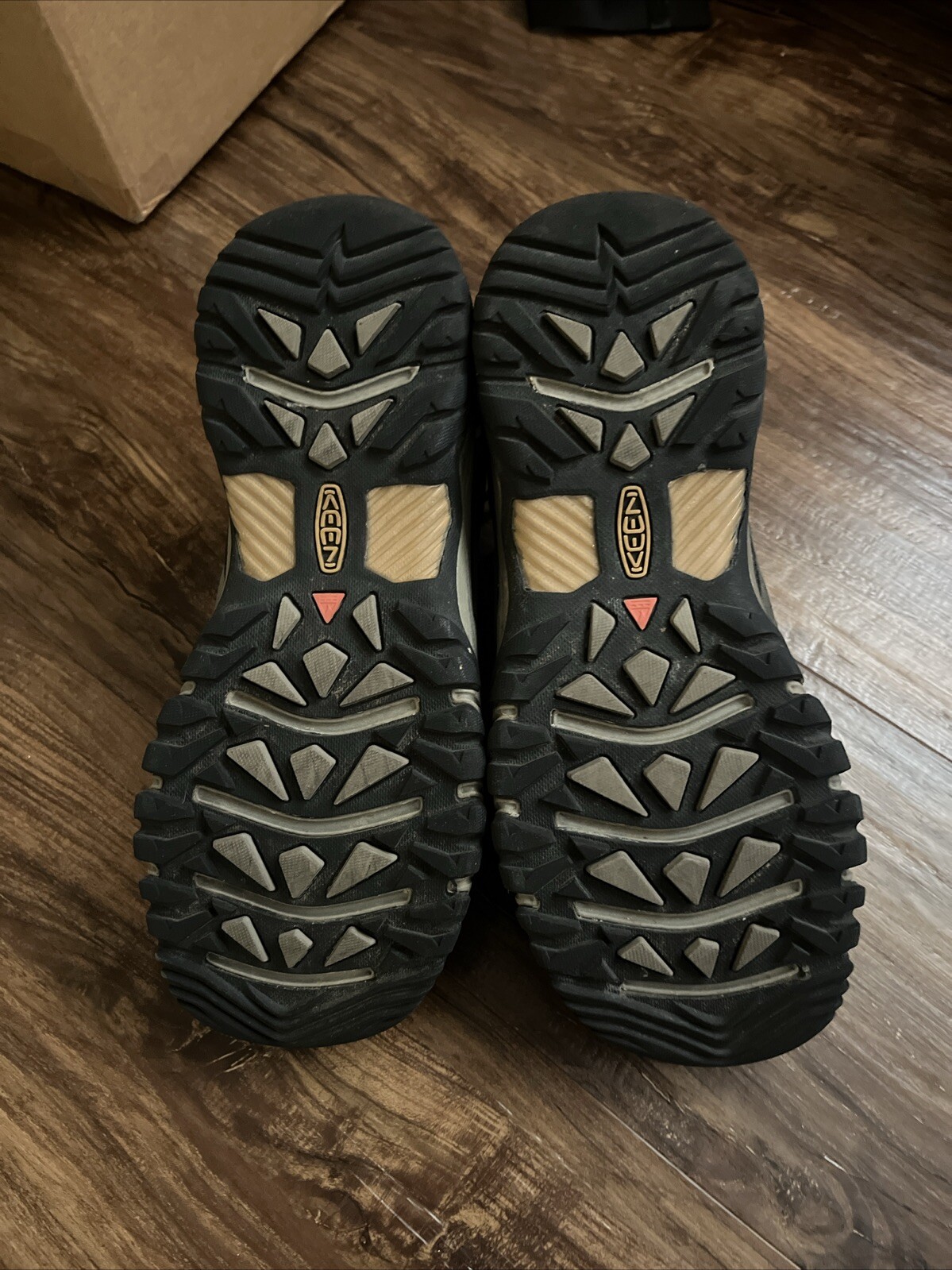 KEEN Scarpe da trekking impermeabili Targhee III da uomo 10 nero oliva marrone dorato