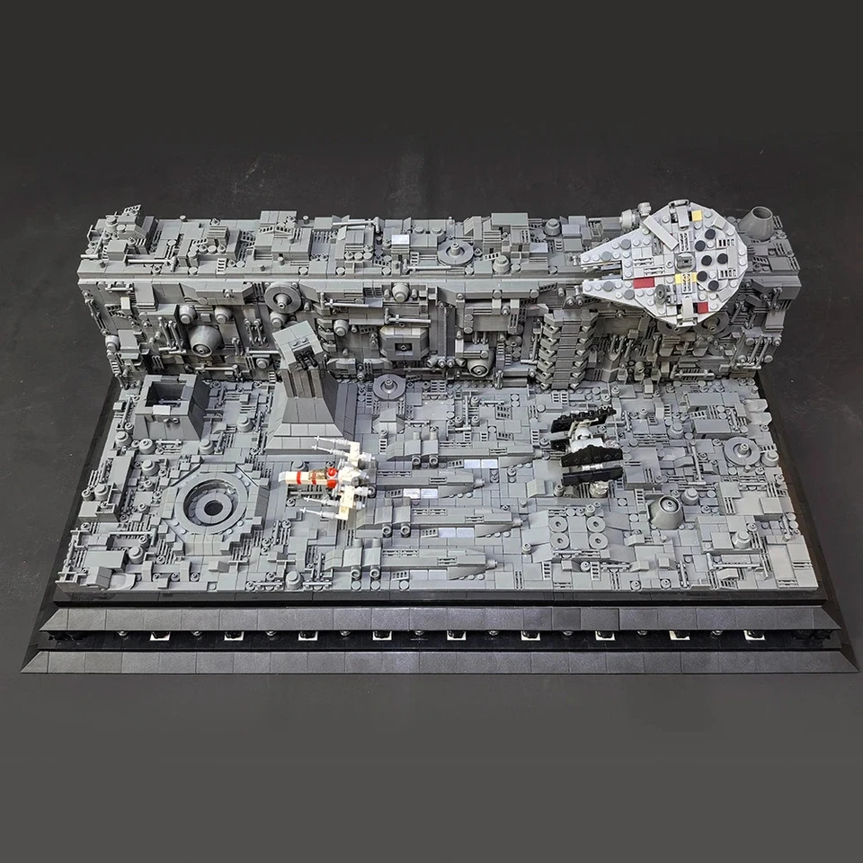MOC Deathed Star Trench Attack Scene Model Space Millennium Falcon Ship 3858pcs - Image 4 of 4