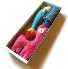 MODERN WAVE - Catnip 13 x 1.7 x 1.6 inches, Blue, red, pink, turquoise