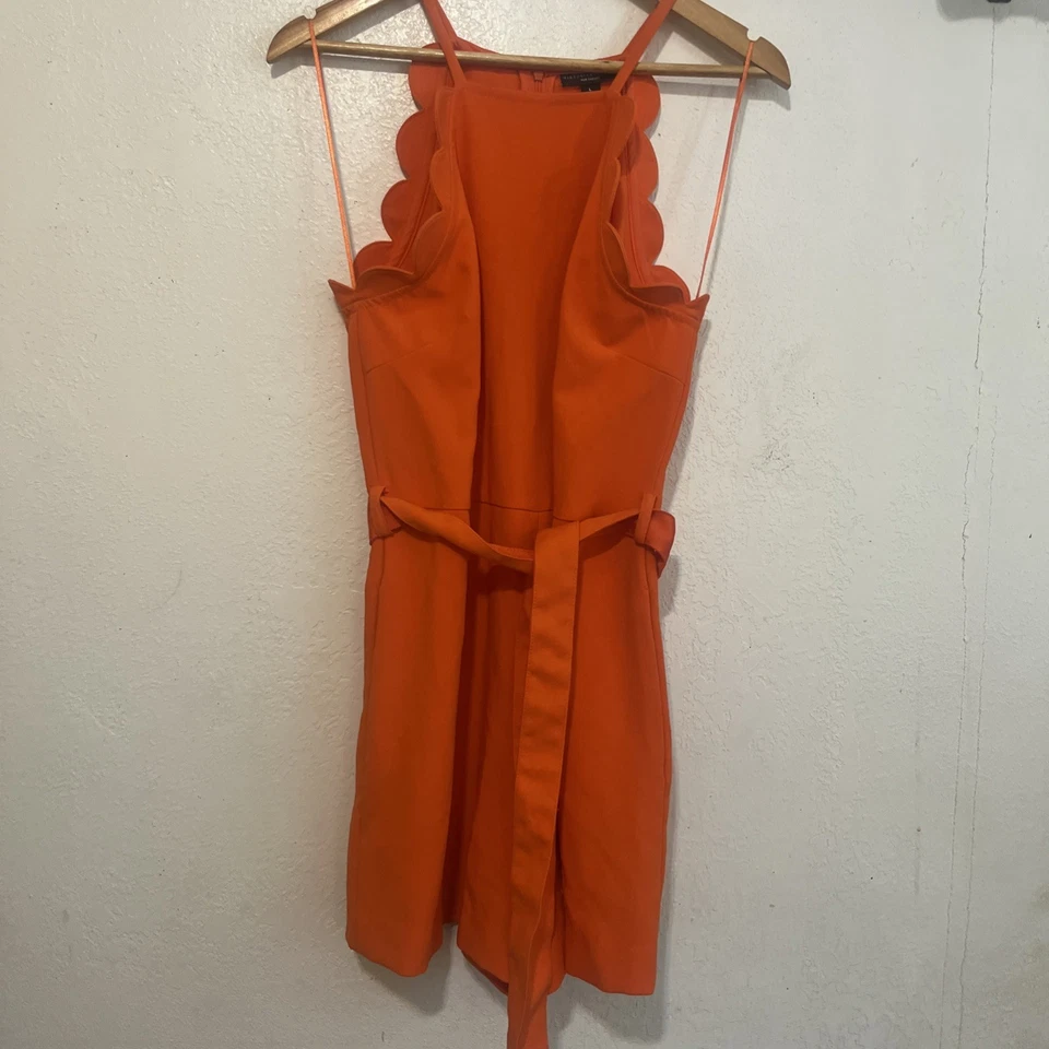 Victoria Beckham 女式连身裤 M 码橙色无袖腰带波浪边 — 第 2/4 张图片