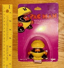 1982 TOMY "Pac Man" Wind-Up Toy NEW ON ORIGINAL CARD 1980s Midway Video game