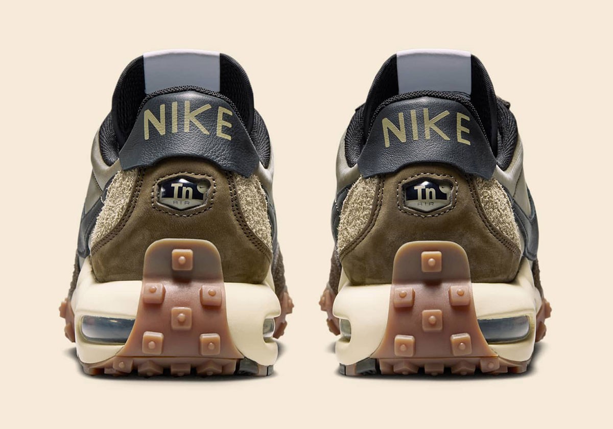 Nike Air Max Waffle Racer SP V2 Matte Olive Gum Dark Brown IM0340