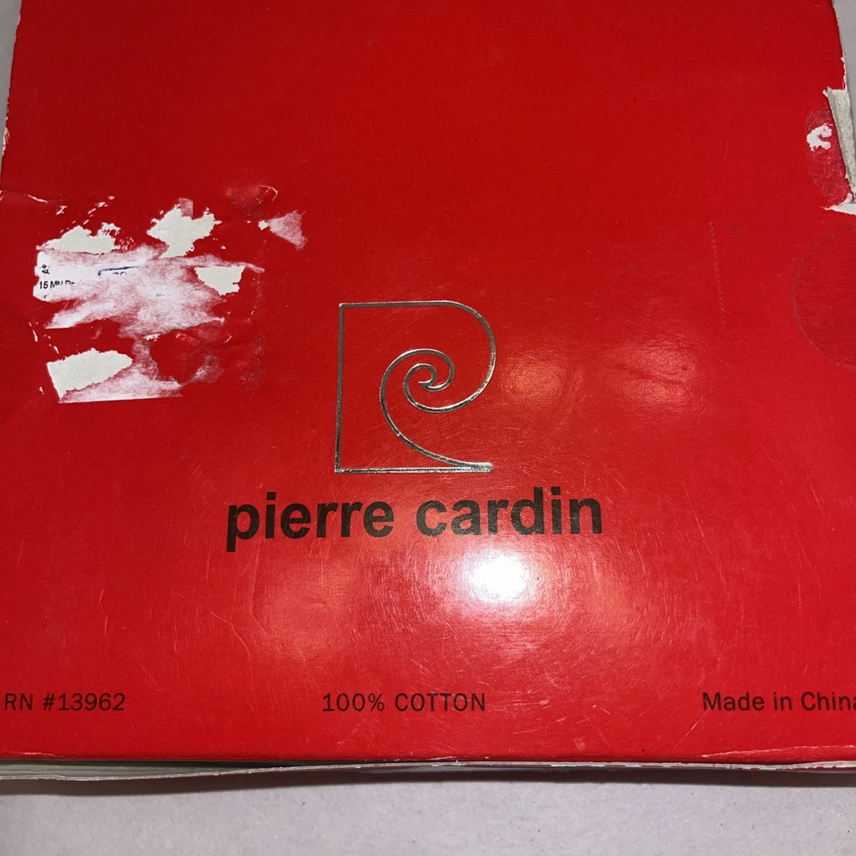 Pierre Cardin Men’s  Handkerchiefs 4-Piece Not 5 Like Box Says. 100%cotton