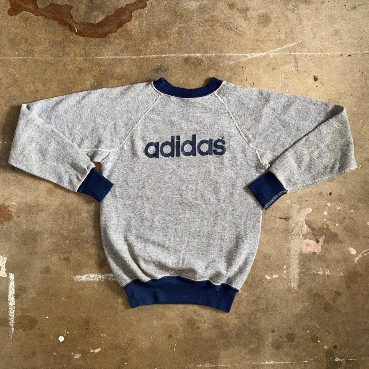 70s - 80s VINTAGE ADIDAS GRAY RINGER SWEATSHIRT MEN SZ XS / KID SZ