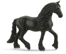 SCHLEICH - Figurine de l'univers des Chevaux - Jument Frison -  - SHL13906