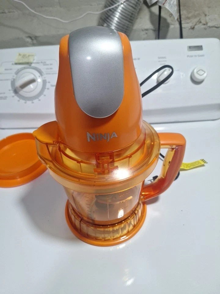 Ninja Storm Blender Food Processor, 400-Watt 40 oz. QB750Q2 Orange
