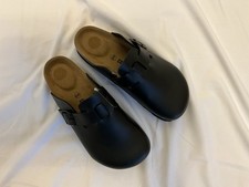 Black Clogs - Women