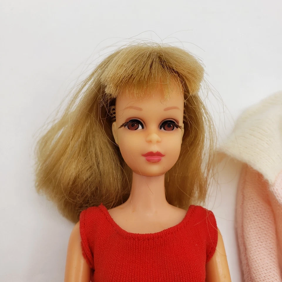 复古 FRANCIE 芭比娃娃 1966 Twist N Turn 娃娃弯腿金色 + 服装套装 — 第 4/4 张图片