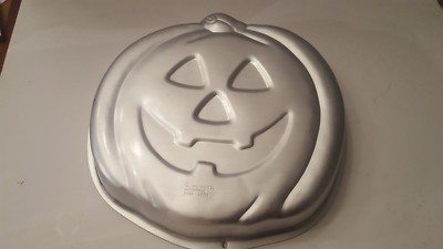 New Wilton Jack-o-Lantern Pumpkin Face Halloween Cake Pan
