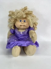 1978 CABBAGE PATCH KIDS Girl Doll with Blonde Curly Hair, Blue Eyes. 