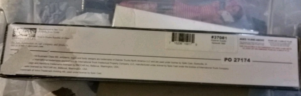 Speccast 1/64 Trailer Imperial Kenworth Diecast Truck #37081  - Image 2 of 4