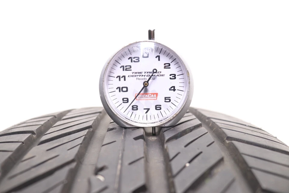 Juego de 2 Toyo Proxes A40 215/45R18 usados - 89V - 8,5-9/32 Foto 3 de 4