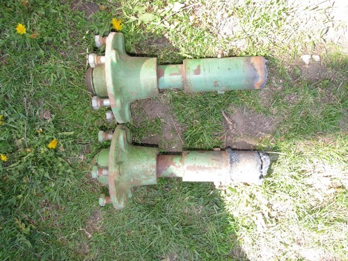 1 JOHN DEERE DISC AXLE SPINDLE HUB ASSEMBLY AB19240 B32684 220 230 310 330 DISK