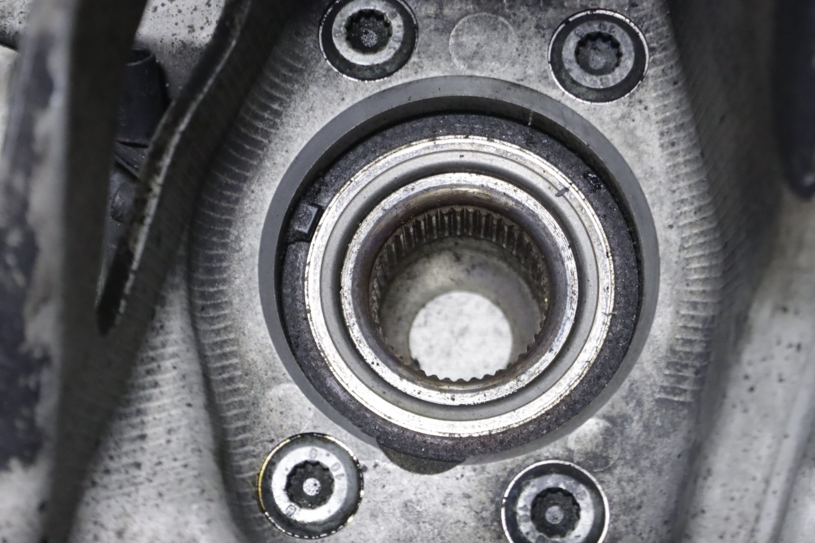 Lamborghini Huracan AWD Rear Left Side Wheel Knuckle Hub 2015 - 2022 OEM