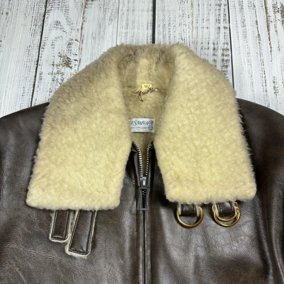 DE COLECCIÓN LE SAUVAGE CHAQUETA ABRIGO 42 GRANDE AÑOS 70 MARRÓN PU CUERO PIEL ROCKABILLY WESTERN Foto 2 de 4