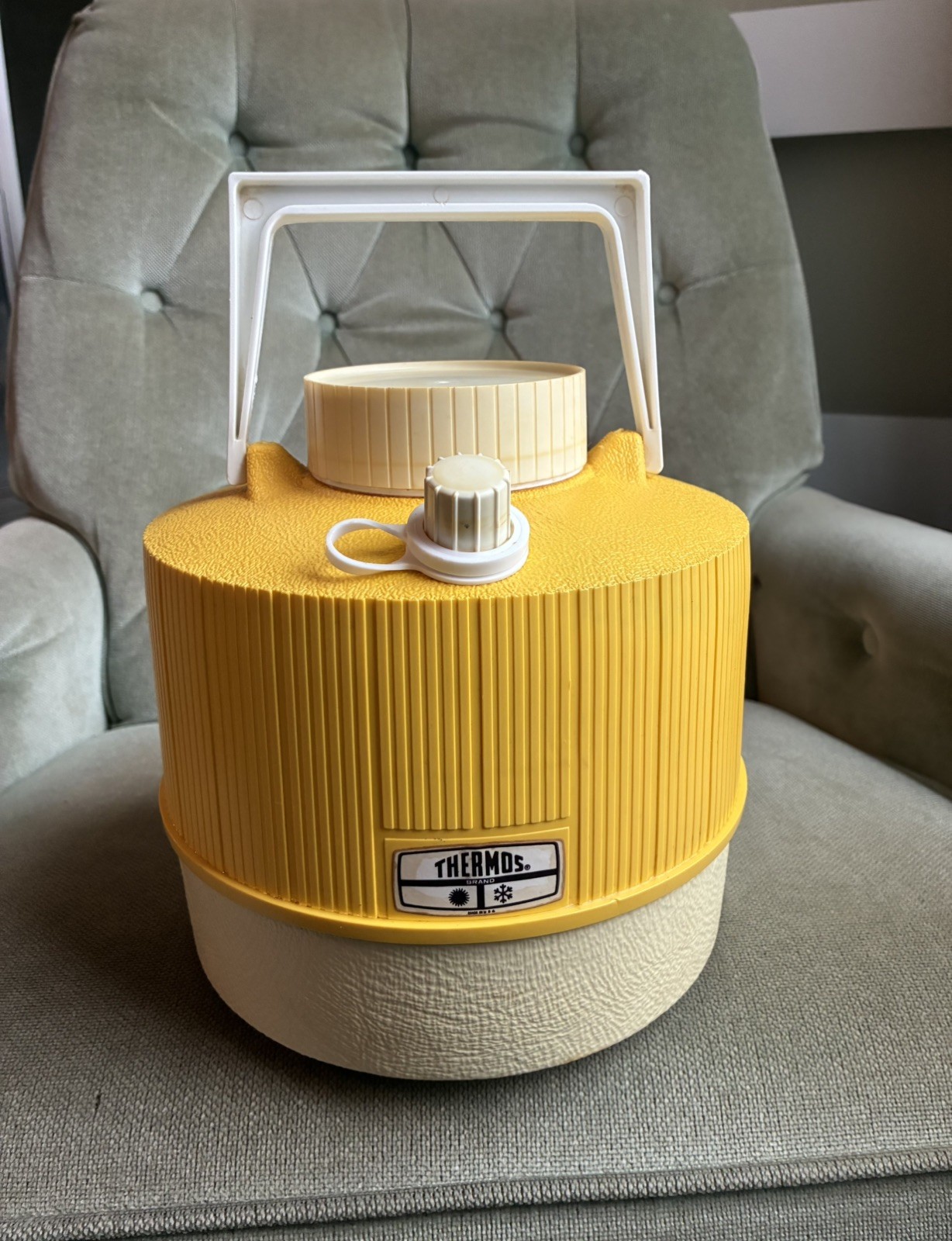 1 Gallon Yellow Insulated Made In Usa Water Jug
