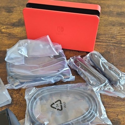 Nintendo Switch OLED Mario Red Edition Rot mit Zubehör, Wi-Fi, HDMI, USB-C
