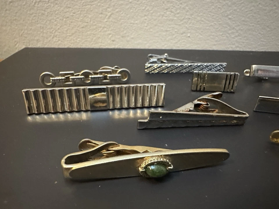 Lote surtido de 9 clips de corbata de cuello vintage Swank, Hickok, plata dorada Foto 2 de 4