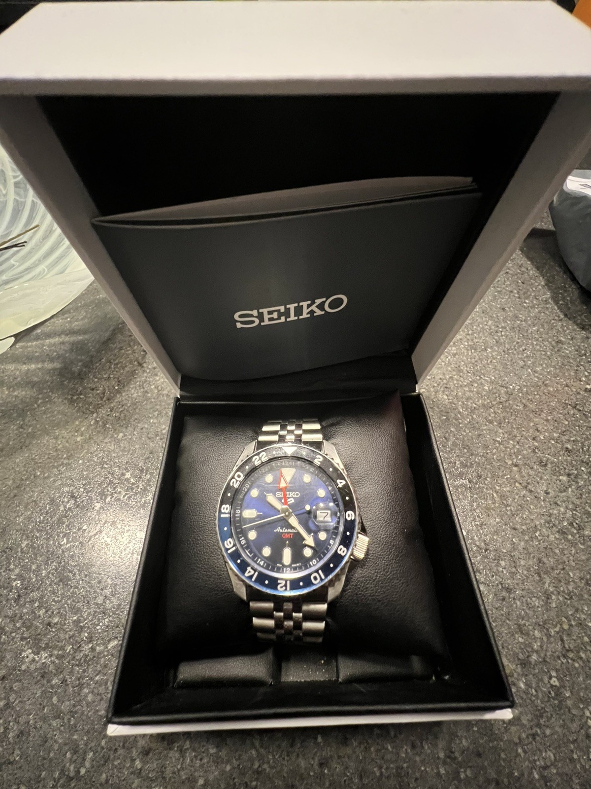 Seiko 5 Sports Blueberry GMT SSK003K1 Stainless Steel Automatic 42.5mm Watch image 6