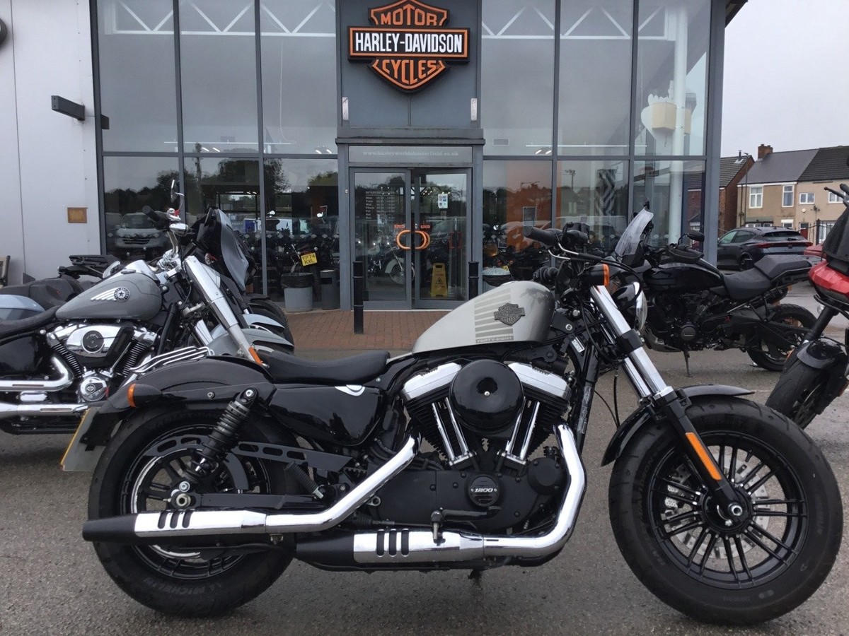 ハーレー スポーツスター 16✖︎3.00 フロントホイール 04年以降 Harley Davidson スポーツスター XL1200X 純正 フロント ホイール 16